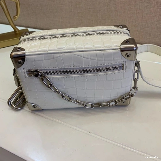 VUITTON TRUNK LOUIS SOFT 0325